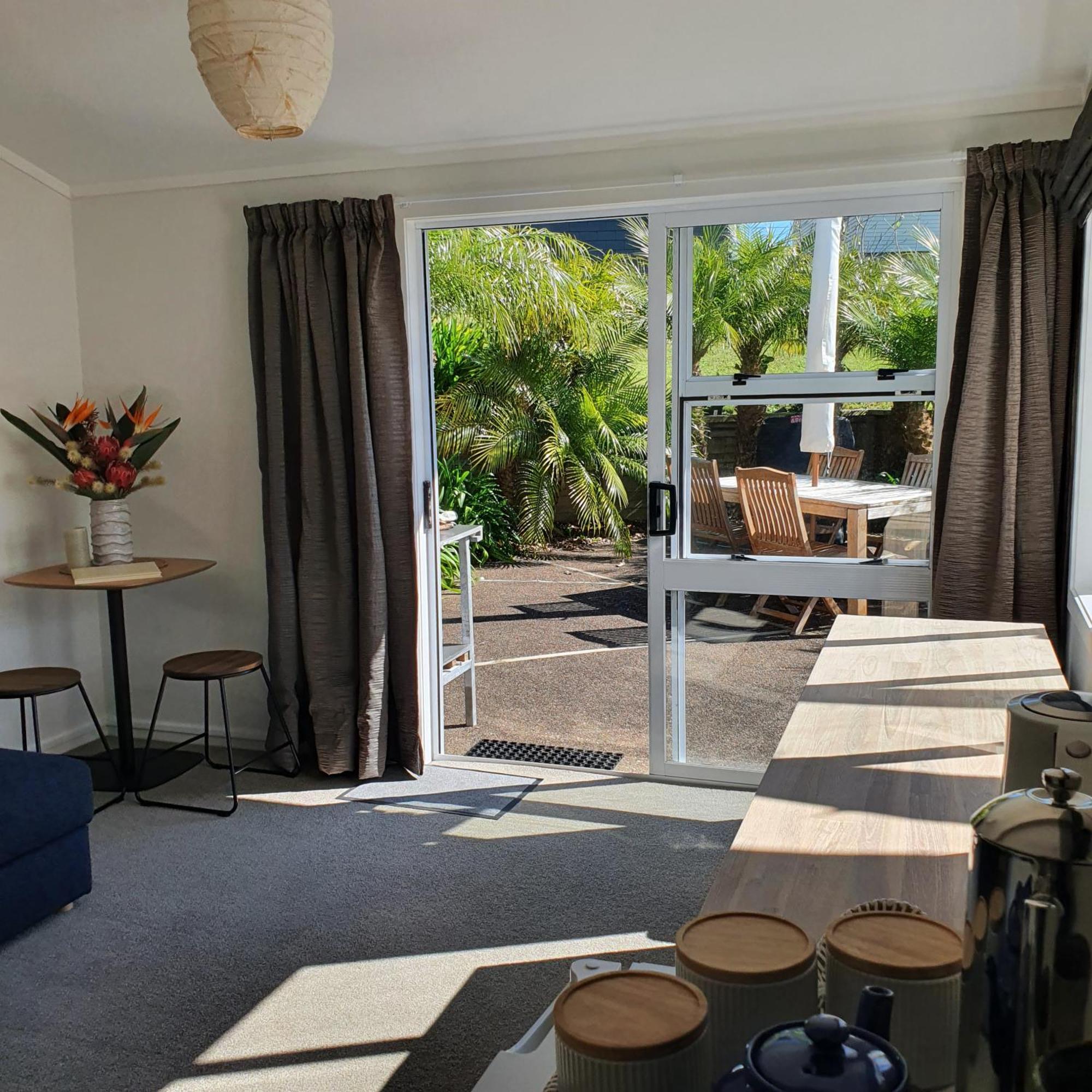 Oneroa Bay View Apartment Exterior foto